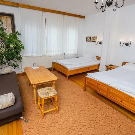 Toni's 3* メルニック