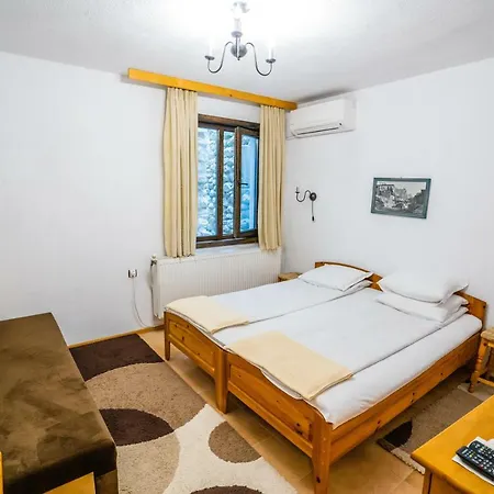 Toni's Vendégház 3*