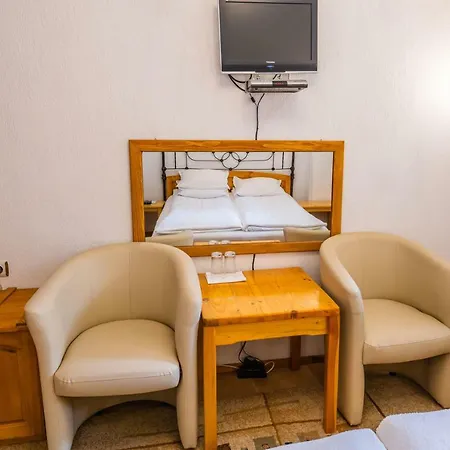 Toni's Guest house