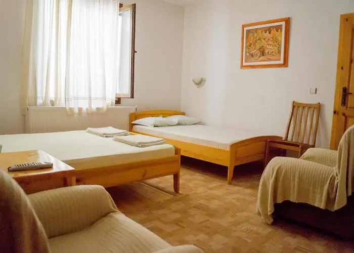 Guest house Toni's 3*