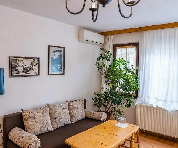 Toni's 3* Melnik (Blagoevgrad)